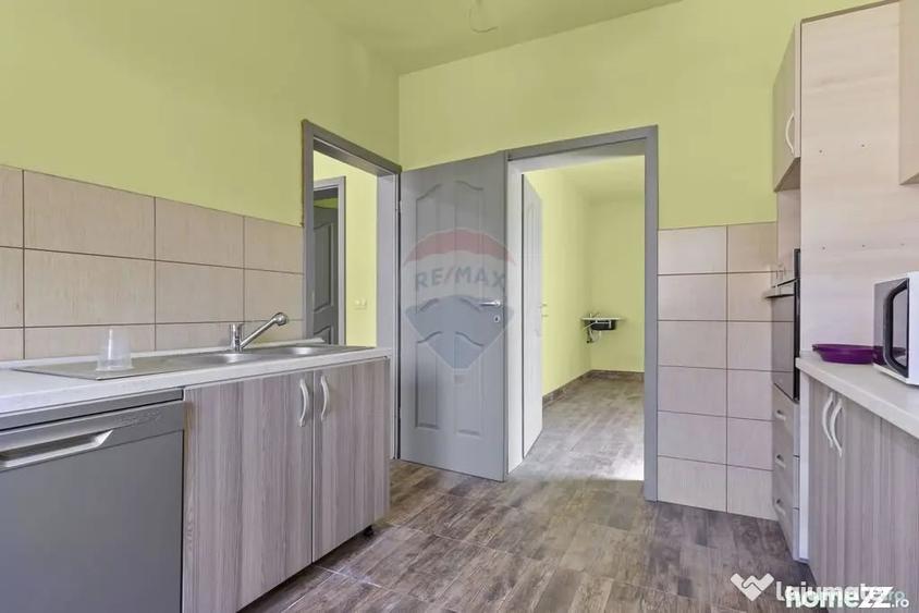 Casă cu 7 camere cu Teren 1363 Mp în Sânnicolau Mic