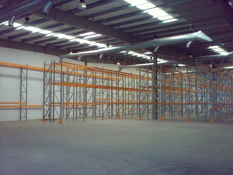 Spațiu industrial, de 583 mp, în Basarabia