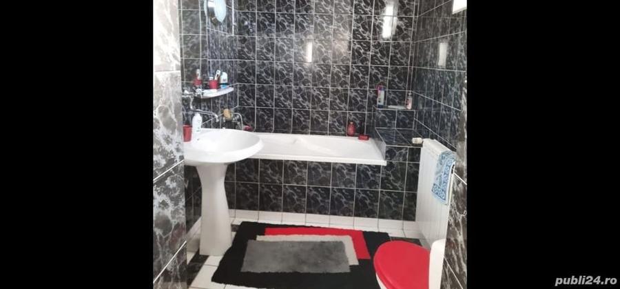 Casă cu 5 camere cu Teren 1124 Mp în Recaș