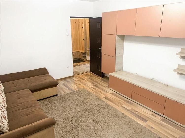Apartament cu 2 camere decomandat în Rogerius