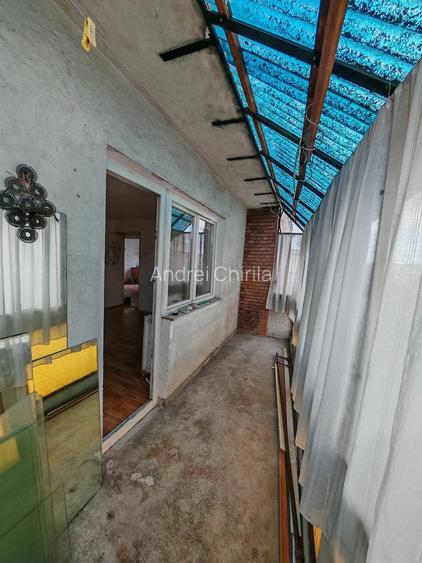 Apartament 2 camere decomandat, loc parcare cu copertina
