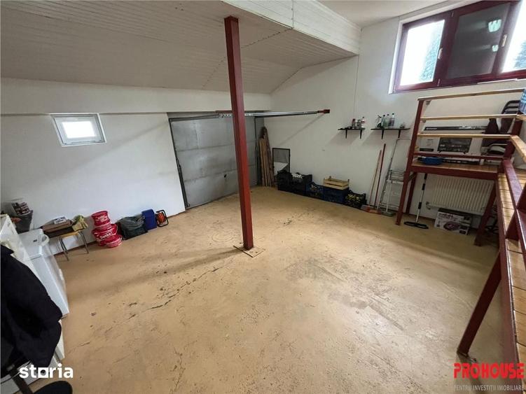 Casă cu 6 camere cu Teren 1100 Mp în Măgura