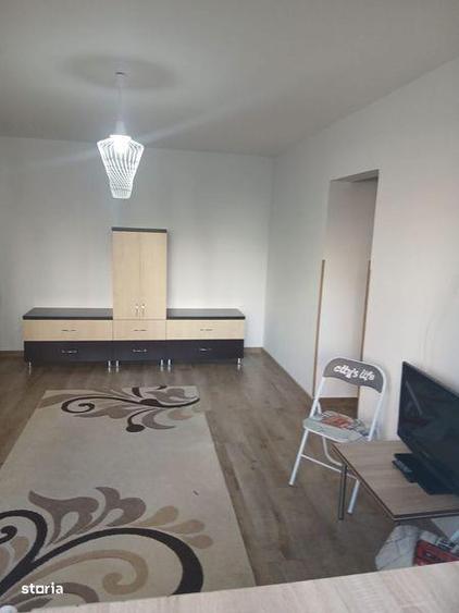 Apartament cu 2 camere în 1 Decembrie