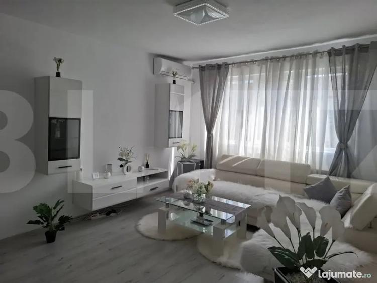 Apartament cu 3 camere semidecomandat în Spitalul Județean