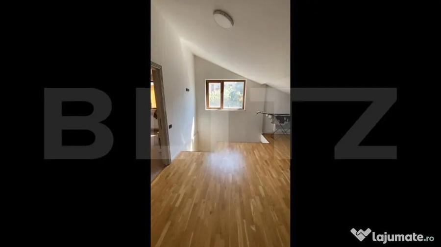 Casă cu 5 camere cu Teren 370 Mp în George Enescu