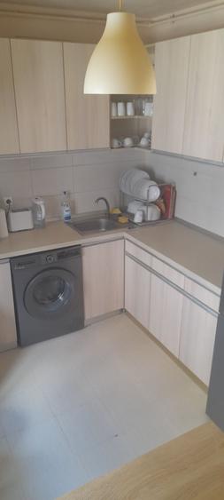 Apartament cu 2 camere semidecomandat în Fundeni