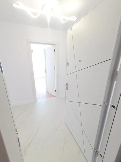 Apartament cu 2 camere decomandat în Noua