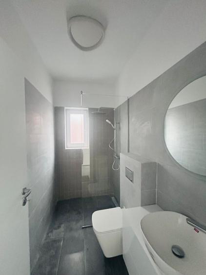 Casă individuală cu 3 camere cu Canalizare în Florești