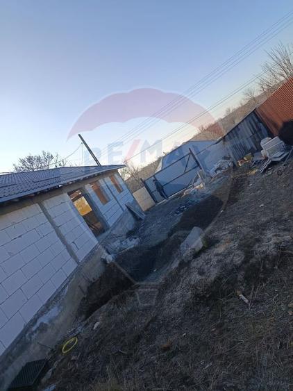 Casa / Vila cu 3 camere de vanzare - 10