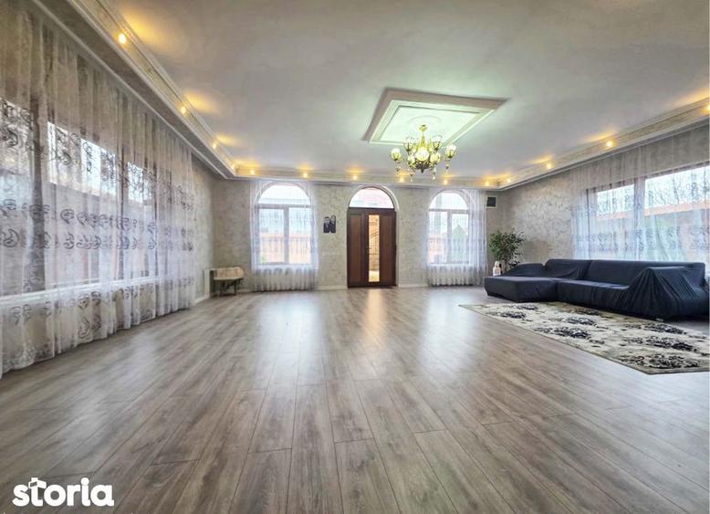 Casă cu 6 camere cu Teren 302 Mp în Valu lui Traian