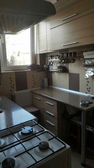Apartament cu 2 camere semidecomandat în Basarabia