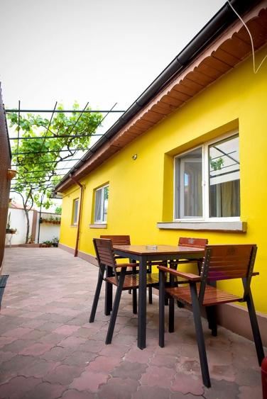 Casă cu 2 camere în Exterior Vest