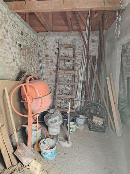 Casă cu 3 camere cu Teren 270 Mp în Central