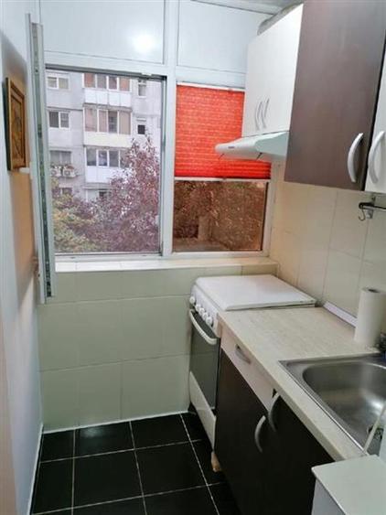 Garsonieră decomandată în Colentina