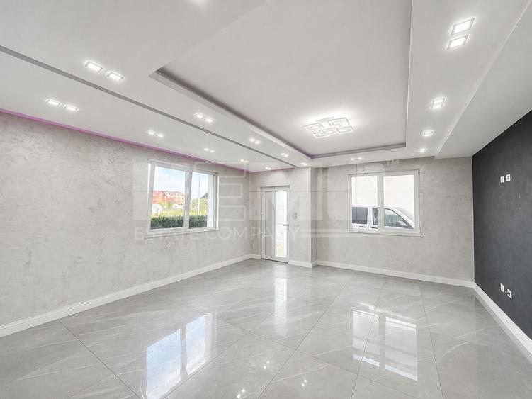 Casă individuală cu 5 camere cu Teren 210 Mp în Vest