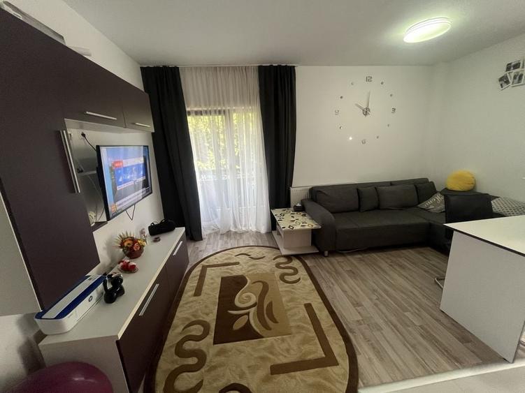 Apartament cu 2 camere semidecomandat în Zorilor