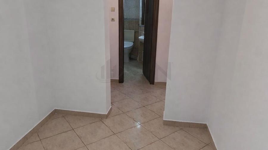 Apartament cu 3 camere decomandat în Dorobanți