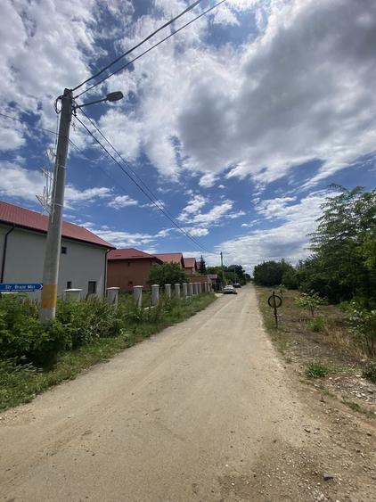 Teren de 500 mp, în Periș