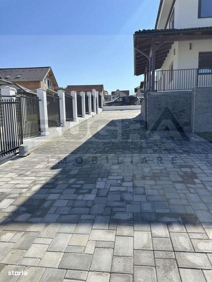 Casă cu 4 camere în Chinteni