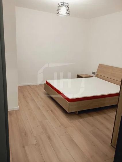 Apartament cu 2 camere semidecomandat, mobilat în Semicentral