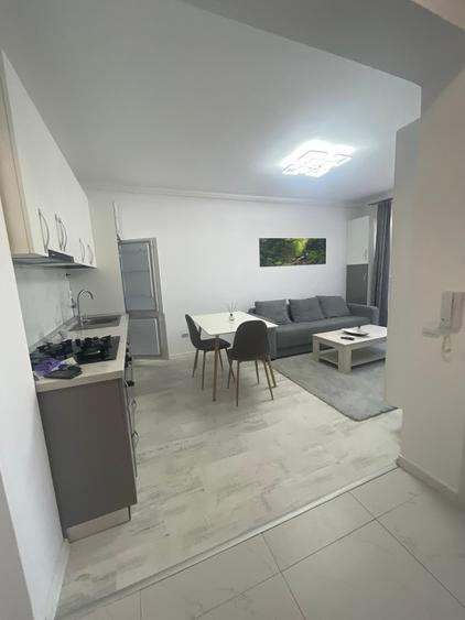 Apartament cu 2 camere semidecomandat în Militari