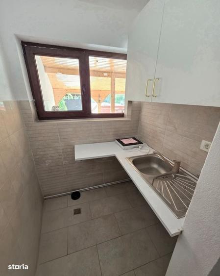 Casă cu 4 camere cu Teren 1836 Mp în Dudeștii Noi