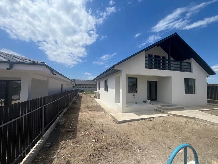 Casă cu Teren 750 Mp în Șendreni