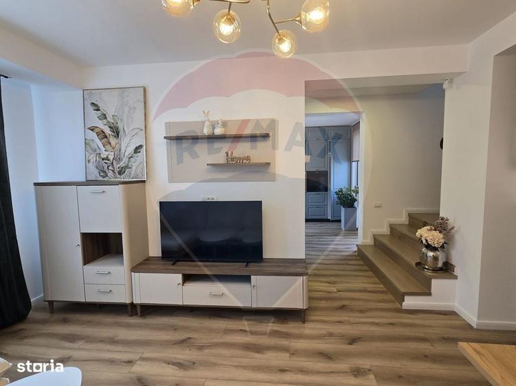 Casă cu 4 camere cu Teren 300 Mp în Ferme