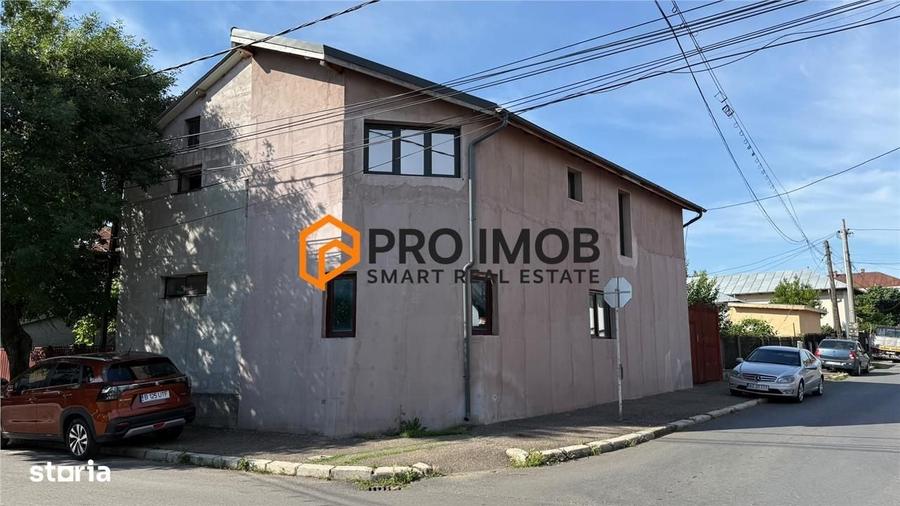 Casă cu 4 camere decomandat în Băceni