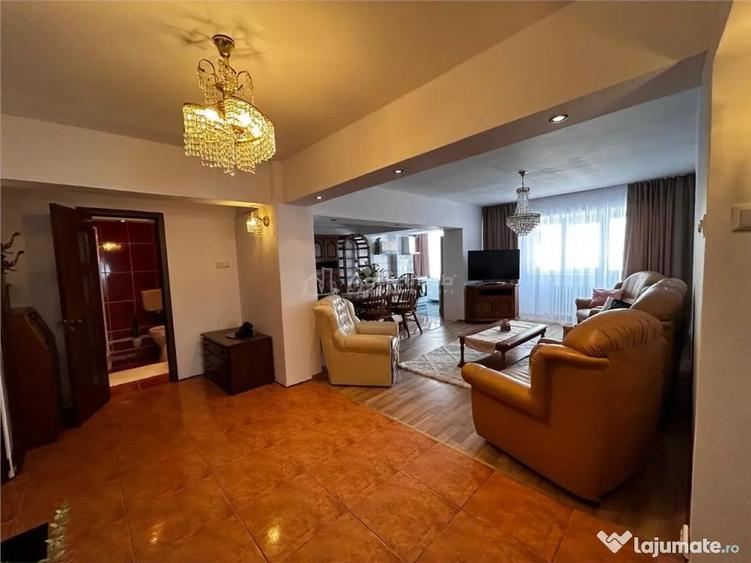 Apartament cu 3 camere decomandat în Central