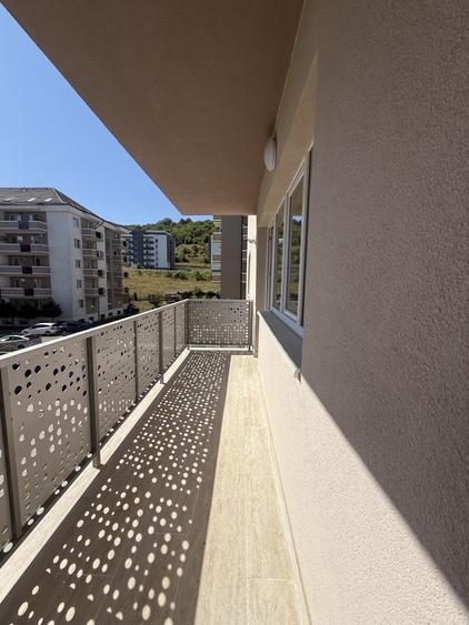 Apartament cu 2 camere semidecomandat în Florești