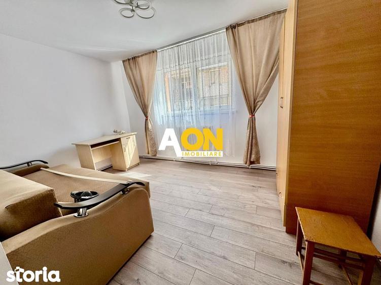 Apartament cu 2 camere semidecomandat, mobilat în Cetate