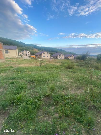 Teren de 625 mp, în Doicești