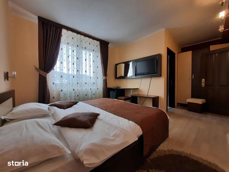 Casă cu 4 camere cu Teren 500 Mp în Predeal