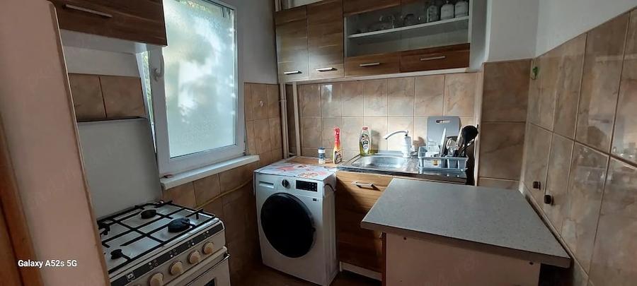 Apartament cu 2 camere semidecomandat în Micro 40