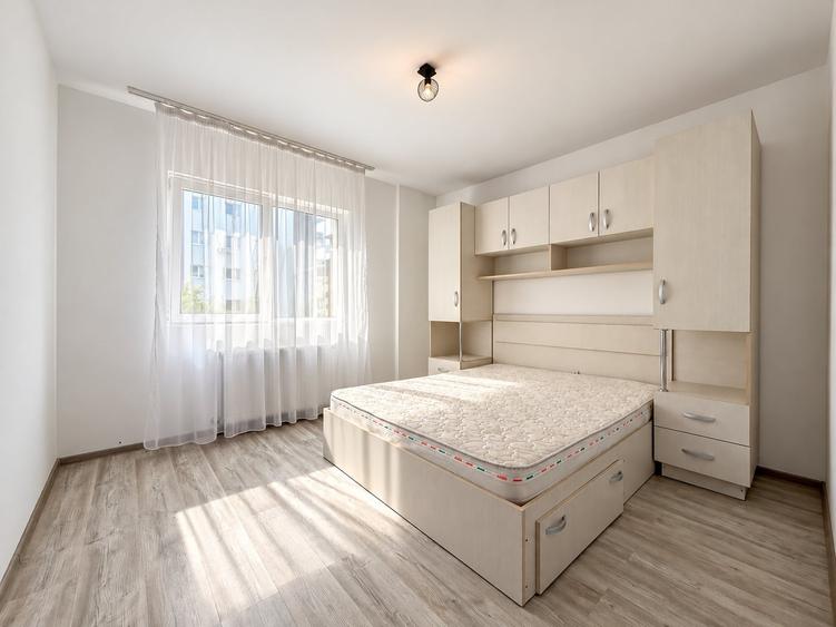 Apartament cu 2 camere semidecomandat, mobilat în Apărătorii Patriei