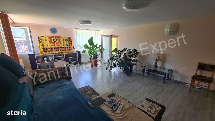 Casă cu 2 camere în Crețu
