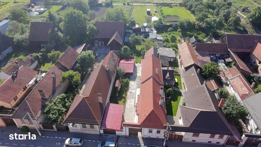 Casă cu 2 camere cu Teren 700 Mp în Central