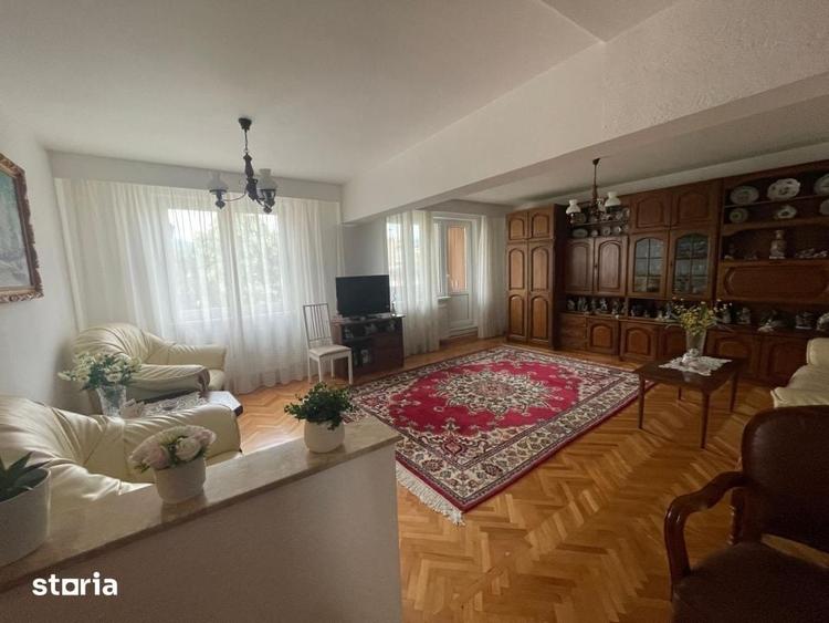 Apartament cu 4 camere în Traian