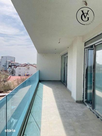 Apartament cu 2 camere semidecomandat în Tei