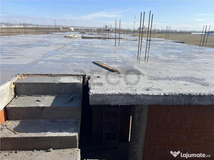 Apartament cu 3 camere decomandat în Sântandrei