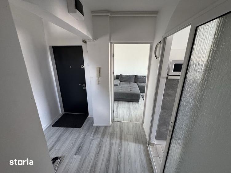 Apartament cu 3 camere decomandat, mobilat în Complex Studențesc