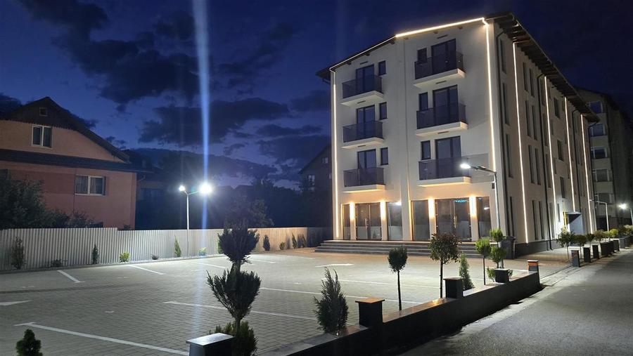 Birou, de 929 mp, în Ipotești