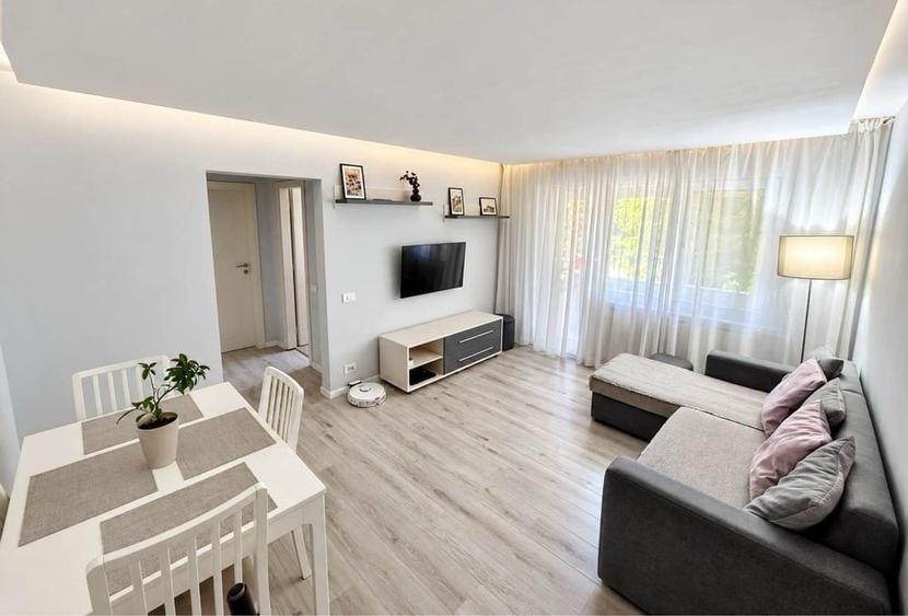 Apartament cu 3 camere semidecomandat în Brazda lui Novac