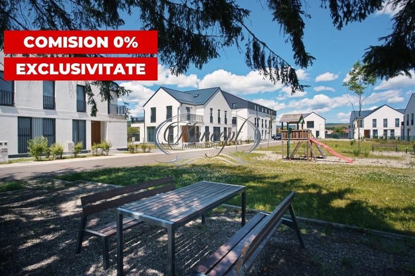 Duplex cu 4 camere cu Canalizare în Gilău