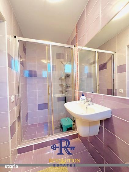 Apartament cu 3 camere semidecomandat în Bună Ziua