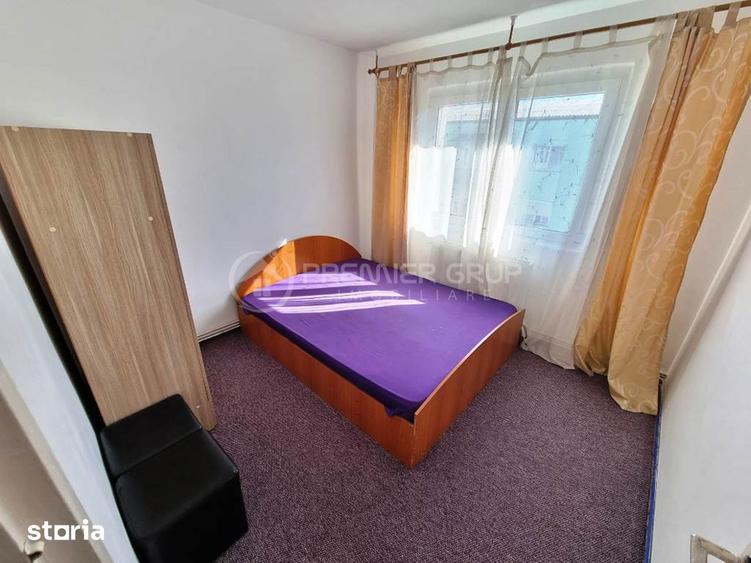 Apartament cu 3 camere decomandat în Dacia
