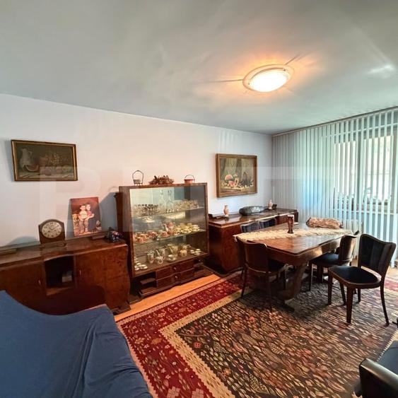 Apartament cu 2 camere decomandat, mobilat în Central