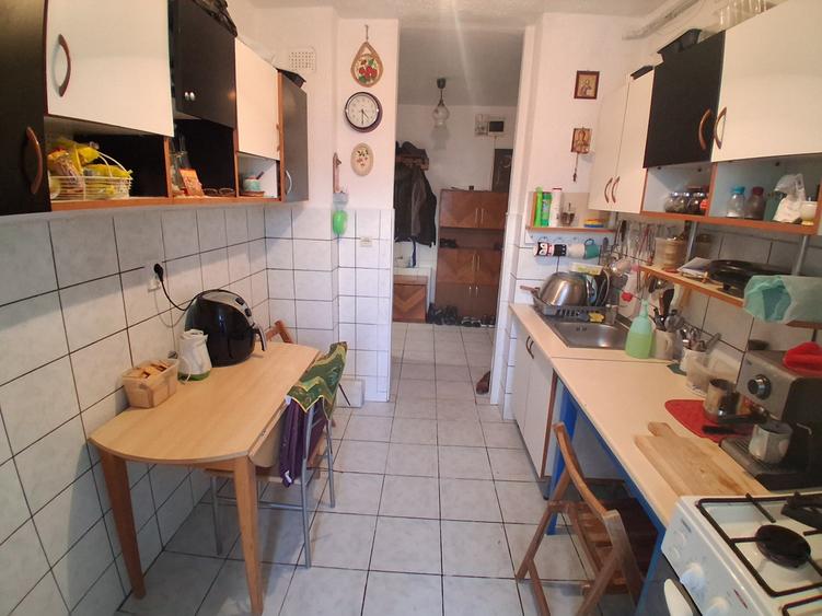 Apartament cu 2 camere decomandat, mobilat în Canta