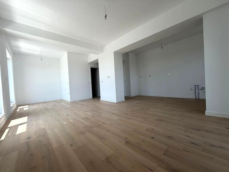 Apartament cu 3 camere decomandat în Nord